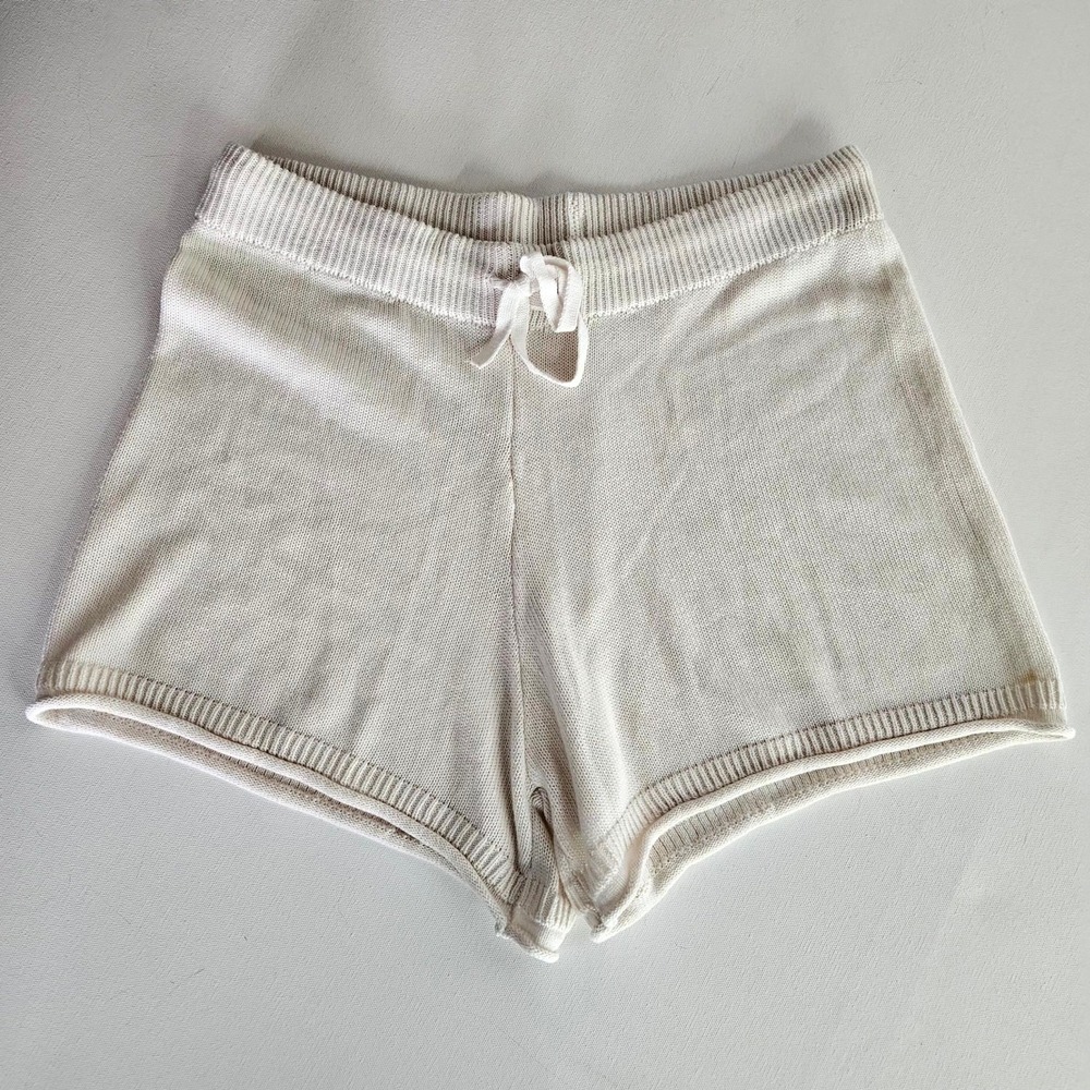 Life is Good Knit Lounge Shorts Womens L Cream Drawstring WH55868-101-8PA Sleep